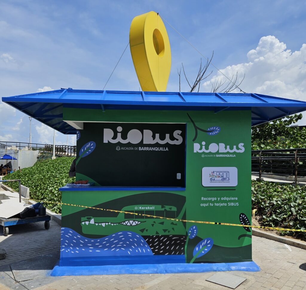Riobus Karakali kiosk Gran Malecon