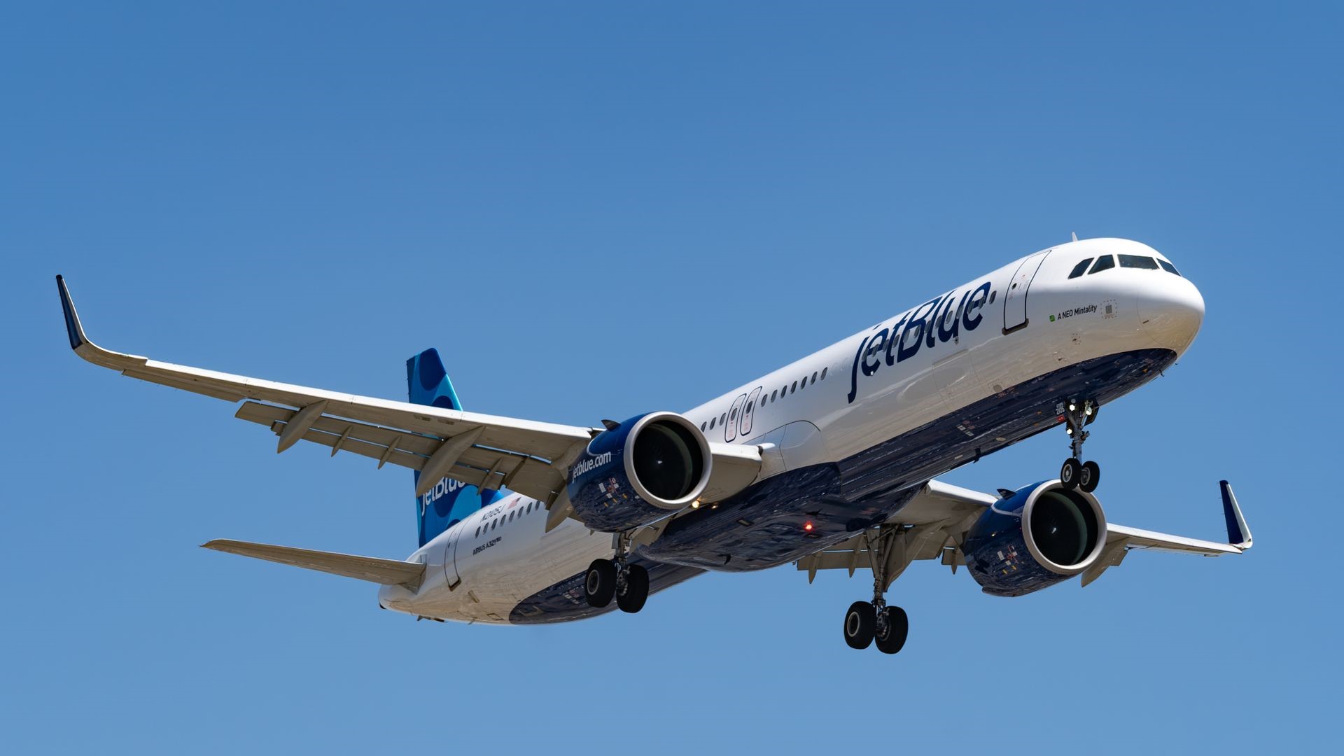 Jetblue airplane